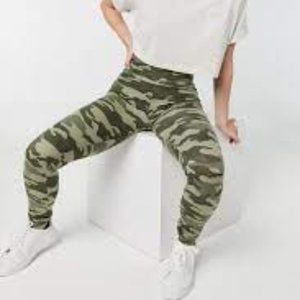 Size L Camo tights from Ardene